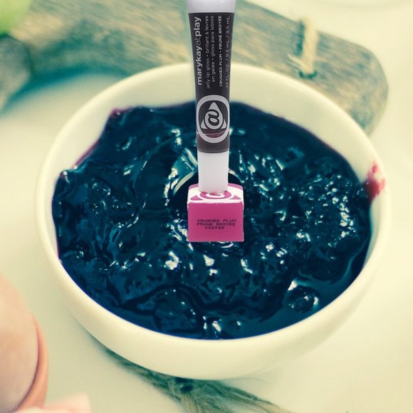 Crushed Plum Jelly Lip Gloss - Mary Kay Discontinued Limited Edition - Picture 6 of 8
